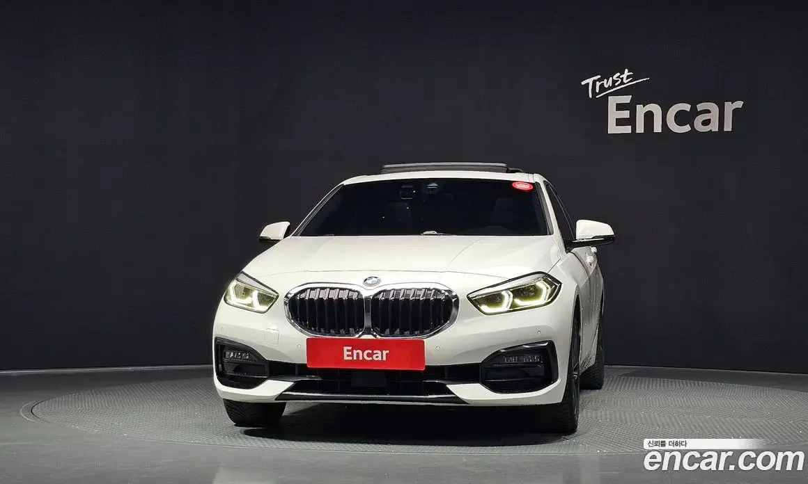 BMW 1 серия 2021 2.0 автомат (гидро), фото 3 BMW 1 серия 2021 2.0 автомат (гидро), фото 3