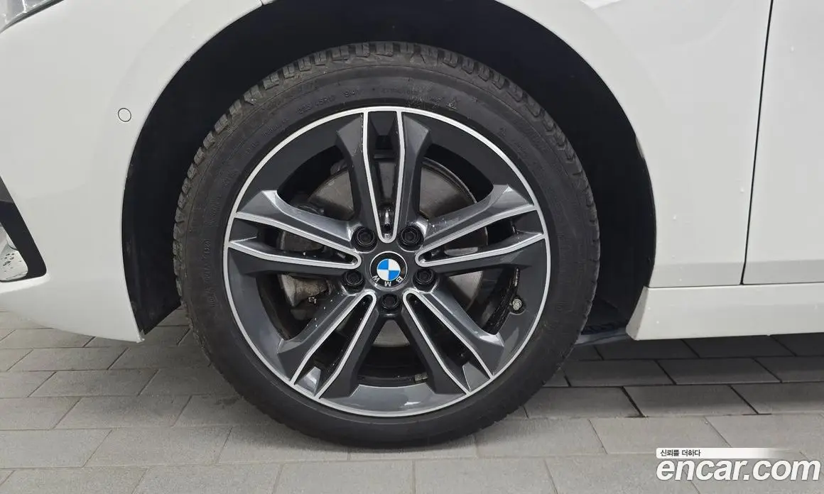 BMW 1 серия 2021 2.0 автомат (гидро), фото 5 BMW 1 серия 2021 2.0 автомат (гидро), фото 5