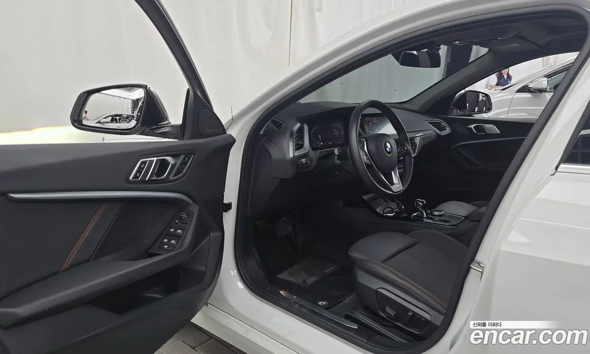 BMW 1 серия 2021 2.0 автомат (гидро), фото 10 BMW 1 серия 2021 2.0 автомат (гидро), фото 10