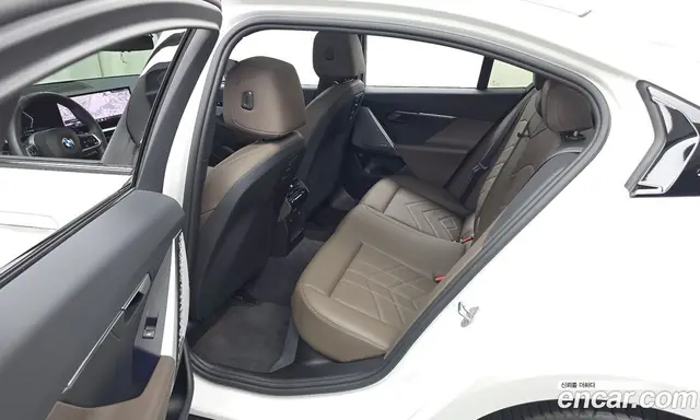 BMW 5 серия 2024 2.0 автомат (гидро), миниатюра 11