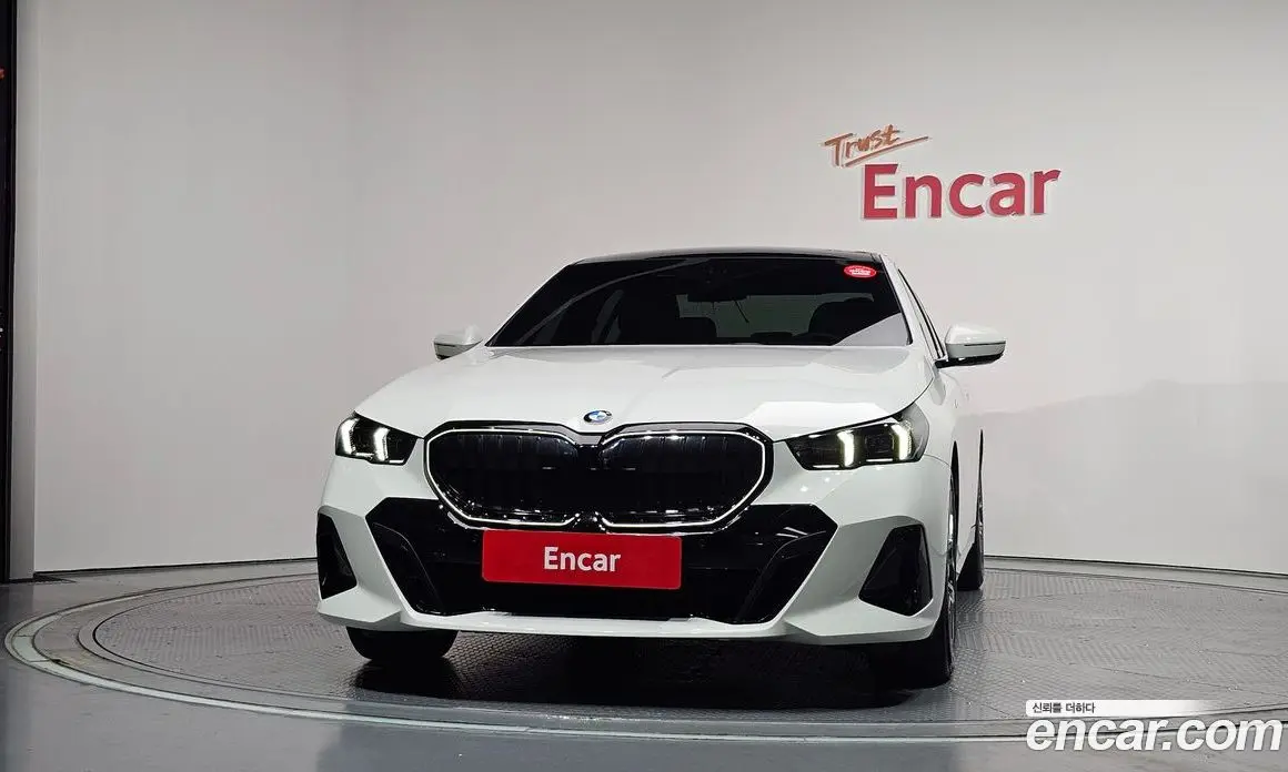 BMW 5 серия 2024 2.0 автомат (гидро), фото 3