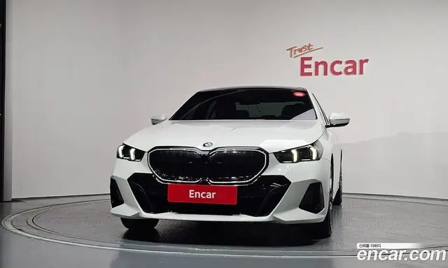 BMW 5 серия 2024 2.0 автомат (гидро), миниатюра 3