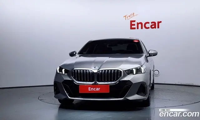 BMW 5 серия 2025 2.0 автомат (гидро), миниатюра 3