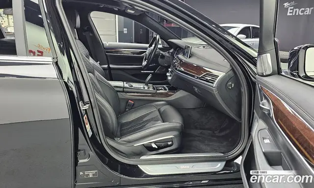 BMW 7 серия 2016 4.4 автомат (гидро), миниатюра 11