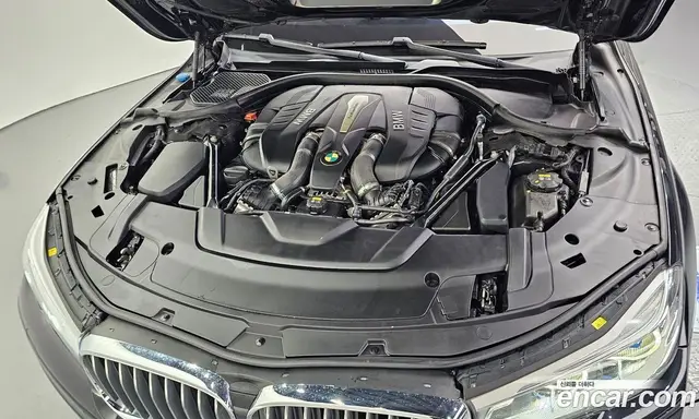 BMW 7 серия 2016 4.4 автомат (гидро), миниатюра 6