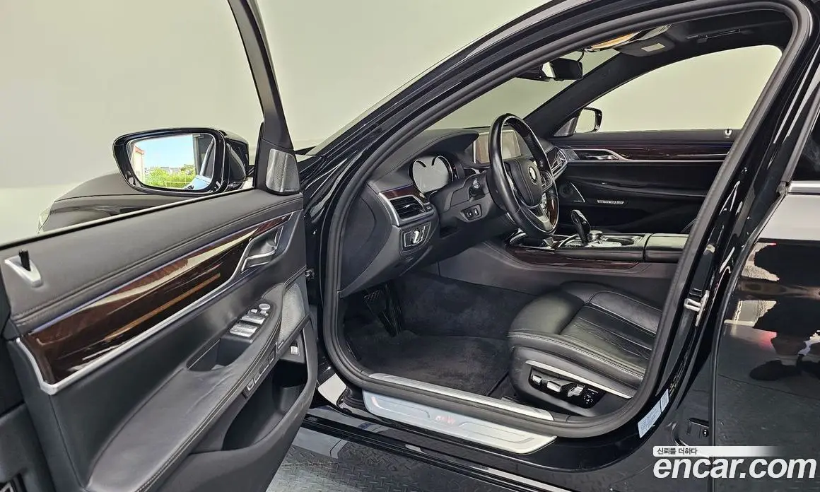 BMW 7 серия 2016 4.4 автомат (гидро), фото 10