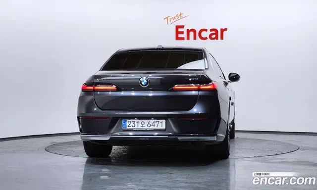 BMW 7 серия 2023 3.0 автомат (гидро), миниатюра 4