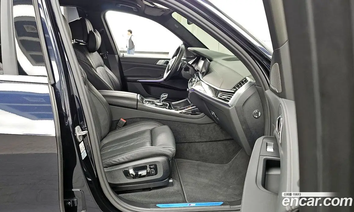 BMW X7 2022 3.0 автомат (гидро), фото 11