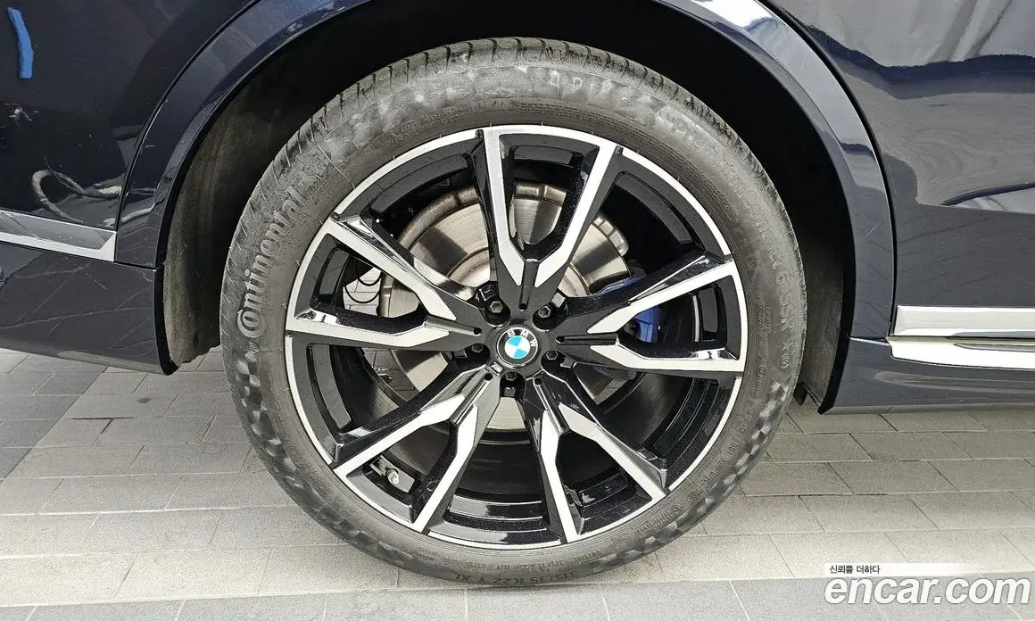 BMW X7 2022 3.0 автомат (гидро), фото 5