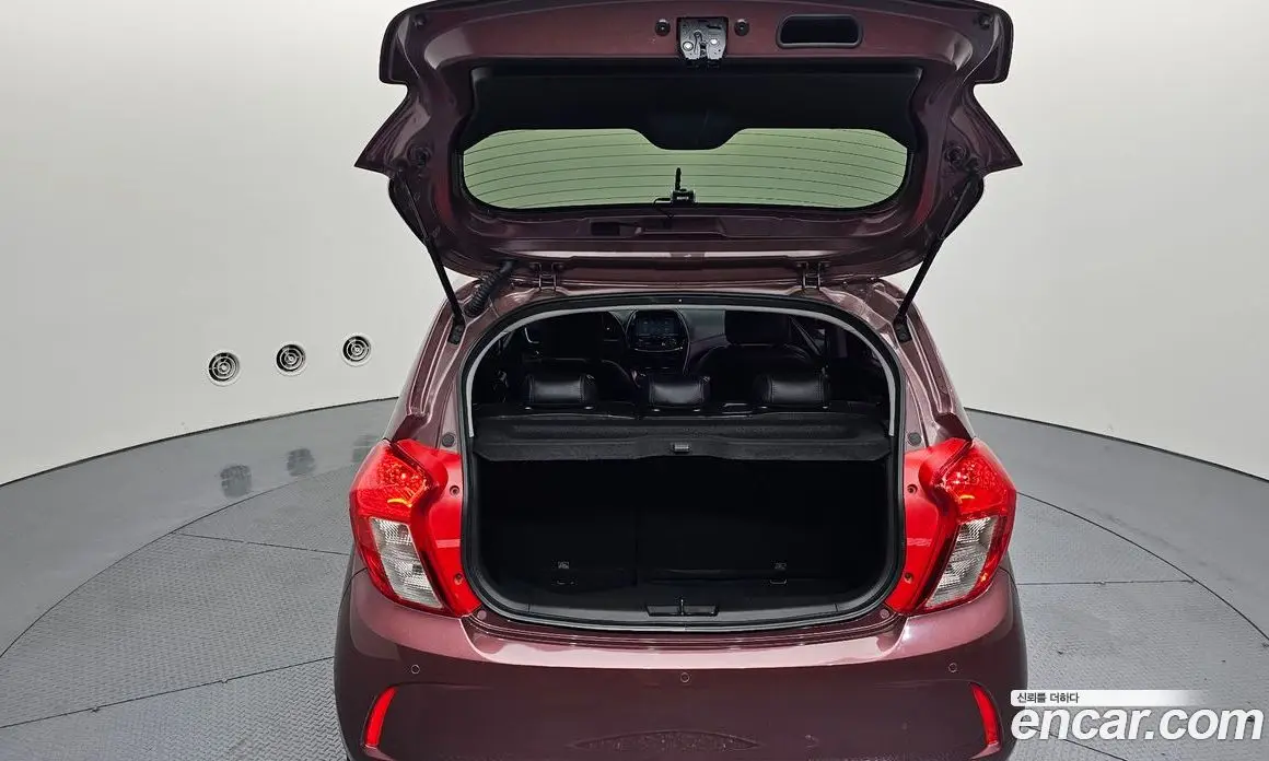 Chevrolet Spark 2019 1.0 автомат (гидро), фото 20 Chevrolet Spark 2019 1.0 автомат (гидро), фото 20