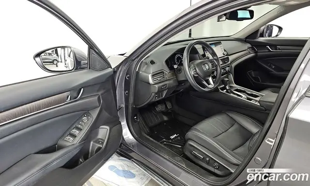 Honda Accord 2018 1.5 автомат (гидро), миниатюра 10 Honda Accord 2018 1.5 автомат (гидро), миниатюра 10