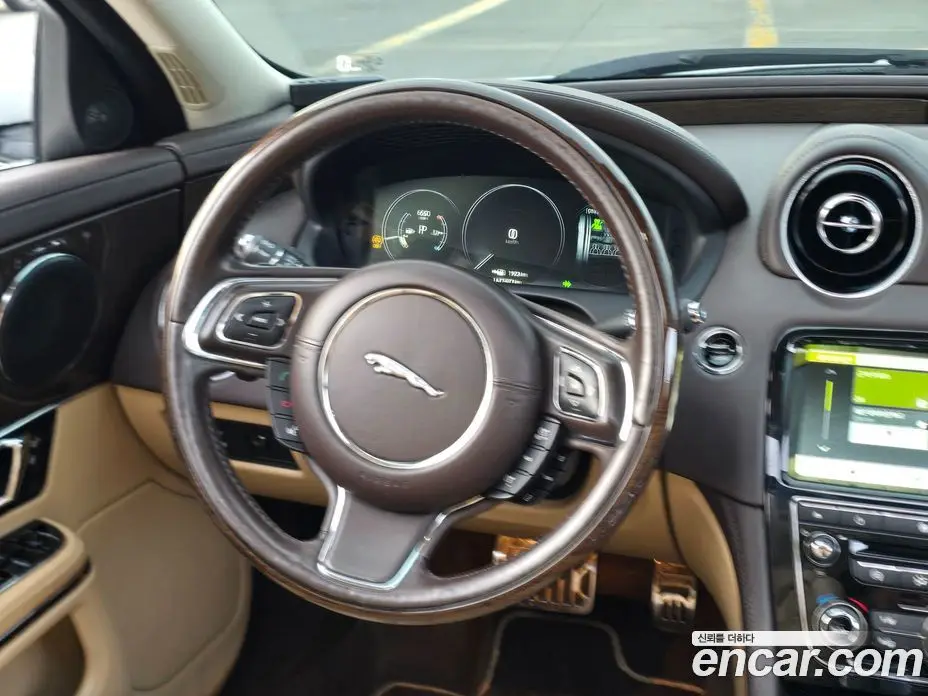 Jaguar XJ 2018 3.0 автомат (гидро), фото 14