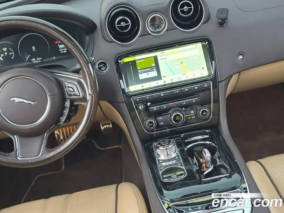 Jaguar XJ 2018 3.0 автомат (гидро), фото 15