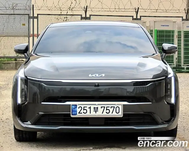 Kia K8 2025 1.6 автомат (гидро), миниатюра 4