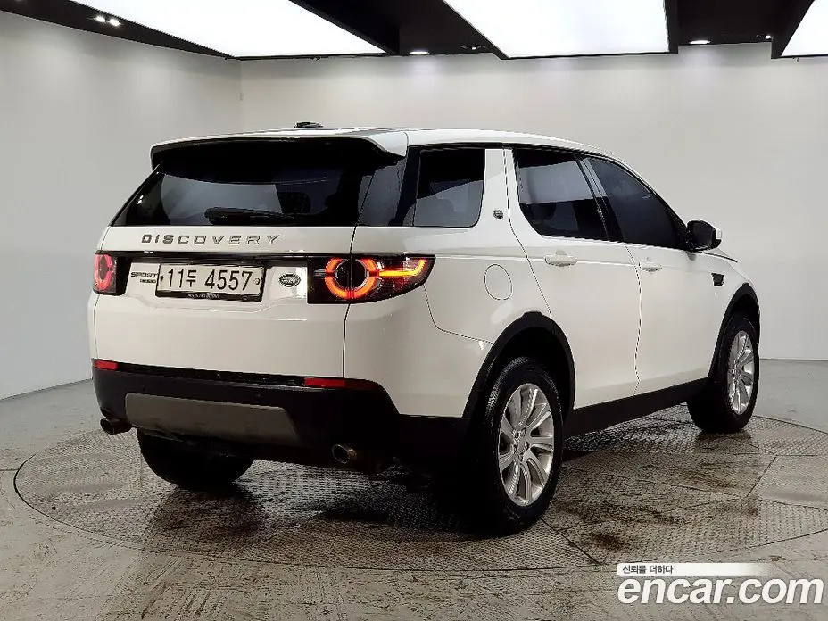 Land Rover Discovery Sport 2015 2.2 автомат (гидро), фото 4 Land Rover Discovery Sport 2015 2.2 автомат (гидро), фото 4