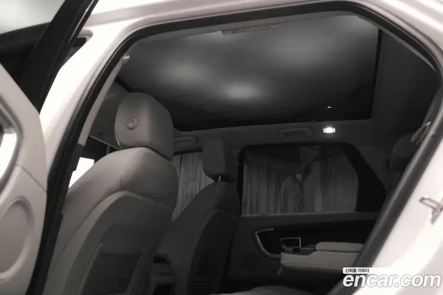 Land Rover Discovery Sport 2017 2.0 автомат (гидро), миниатюра 12