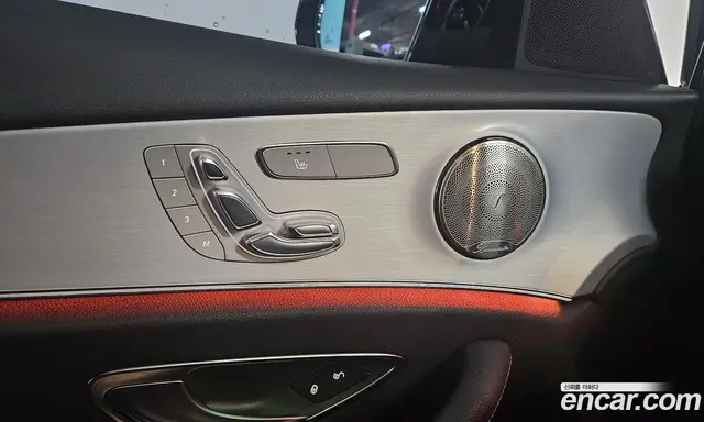 Mercedes-Benz E-Class 2020 2.0 автомат (гидро), миниатюра 8