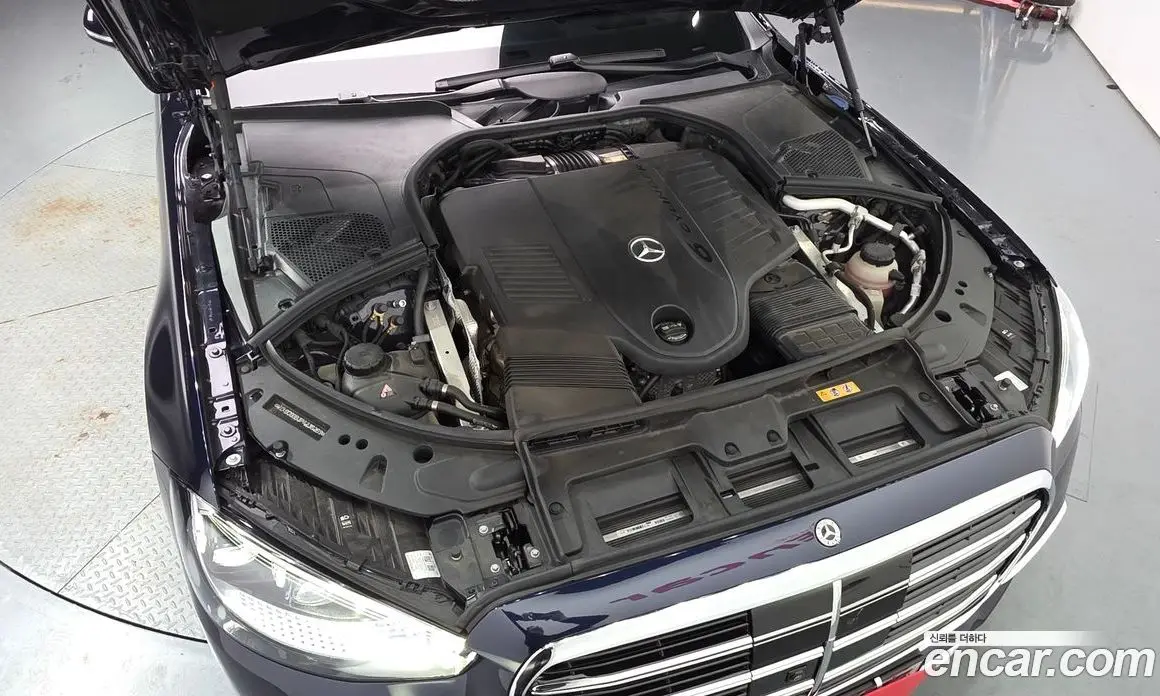 Mercedes-Benz S-Class 2023 3.0 автомат (гидро), фото 6 Mercedes-Benz S-Class 2023 3.0 автомат (гидро), фото 6