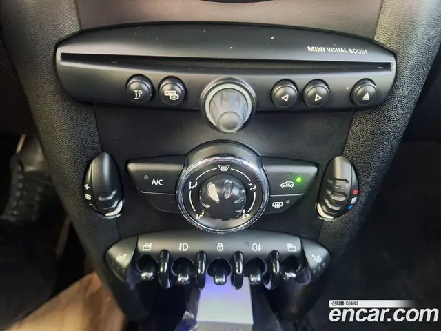 Mini Cooper 2012 1.6 автомат (гидро), миниатюра 12