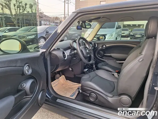 Mini Cooper 2012 1.6 автомат (гидро), миниатюра 8