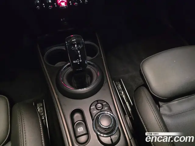 Mini Countryman 2023 1.5 автомат (гидро), миниатюра 9