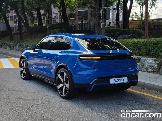 Porsche Macan 2026 автомат (гидро), миниатюра 2 Porsche Macan 2026 автомат (гидро), миниатюра 2