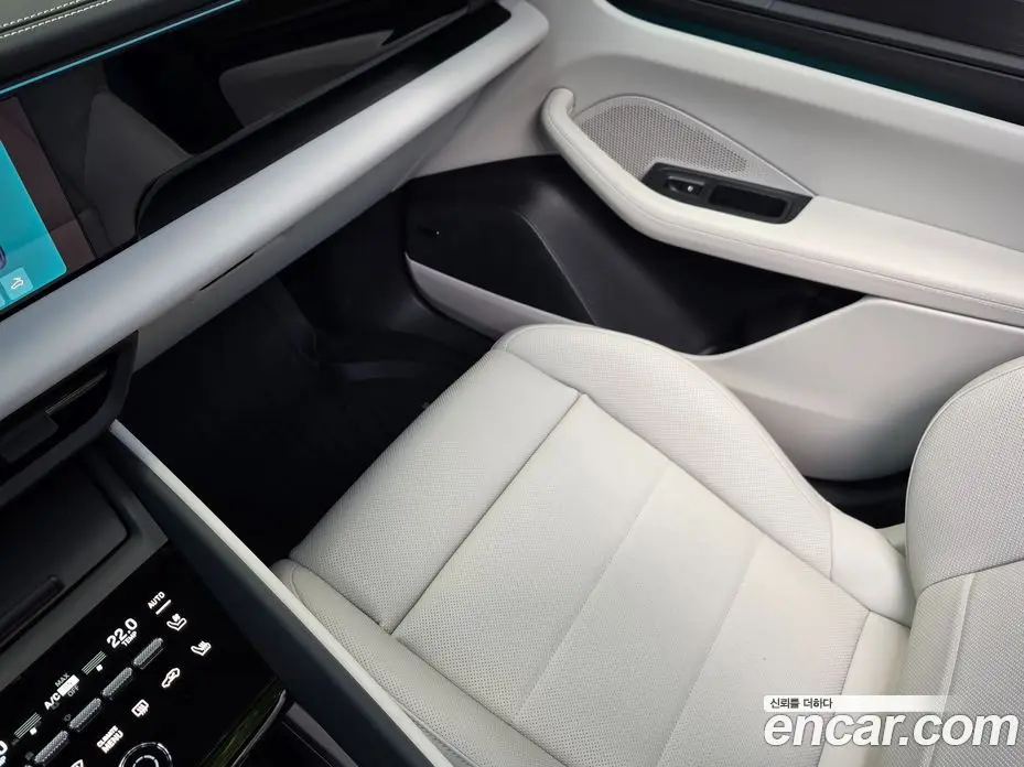 Porsche Macan 2026 автомат (гидро), фото 16 Porsche Macan 2026 автомат (гидро), фото 16