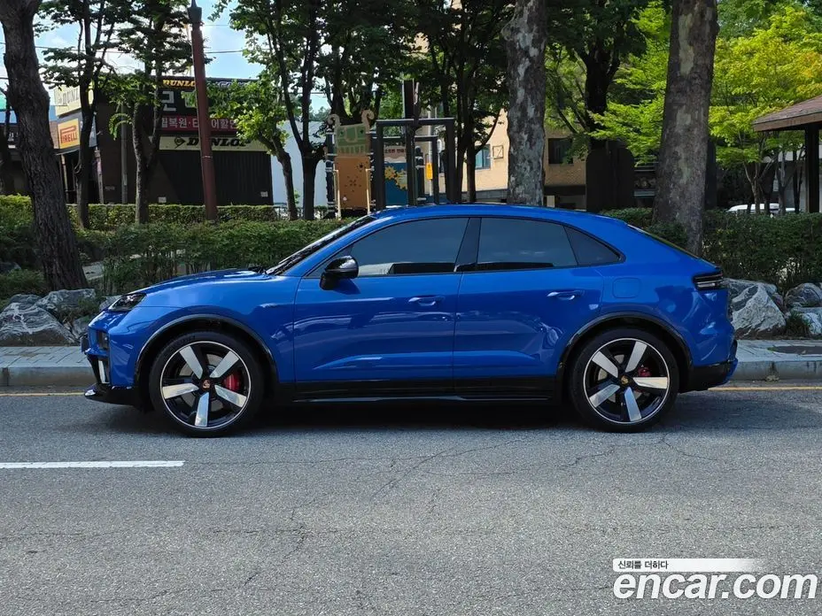 Porsche Macan 2026 автомат (гидро), фото 6 Porsche Macan 2026 автомат (гидро), фото 6