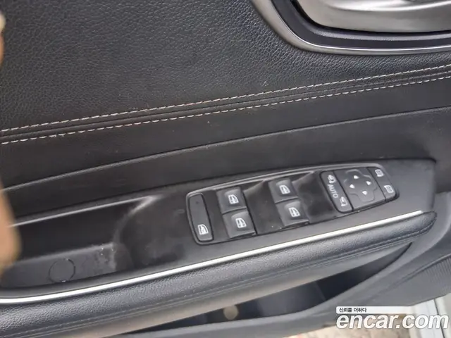 Renault (Samsung) SM6 2016 2.0 автомат (гидро), миниатюра 9 Renault (Samsung) SM6 2016 2.0 автомат (гидро), миниатюра 9