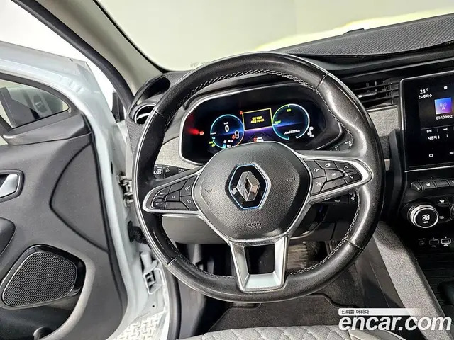 Renault (Samsung) Zoe 2021 0.1 автомат (гидро), миниатюра 12