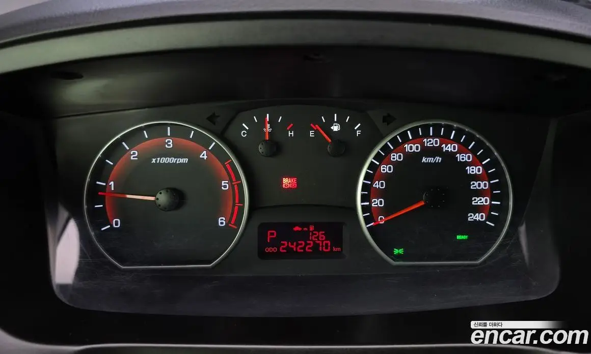 SsangYong Korando 2016 2.2 автомат (гидро), фото 8 SsangYong Korando 2016 2.2 автомат (гидро), фото 8
