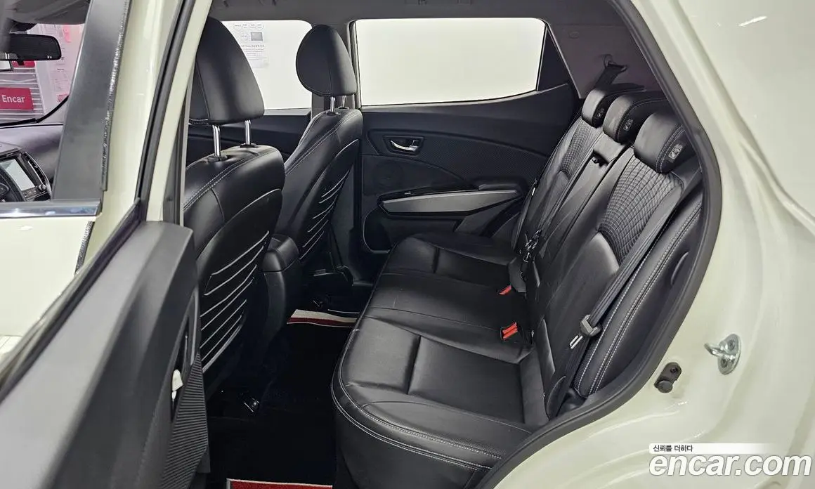 SsangYong TIBOLI 2017 1.6 автомат (гидро), фото 12