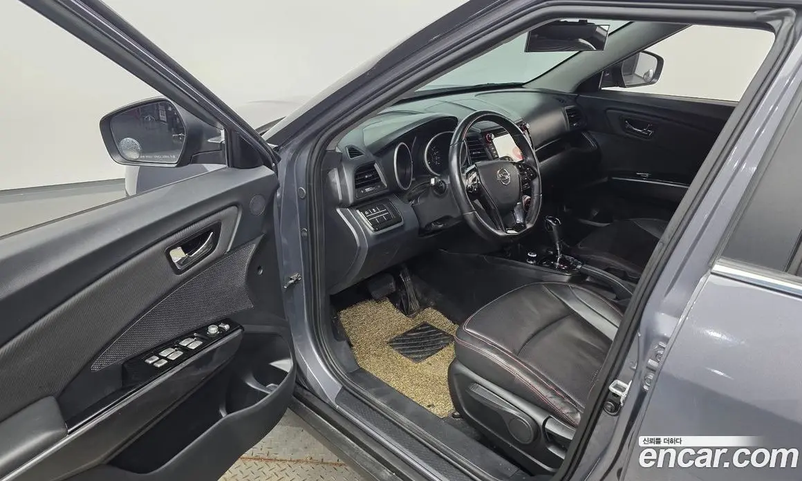 SsangYong TIBOLI 2018 1.6 автомат (гидро), фото 10 SsangYong TIBOLI 2018 1.6 автомат (гидро), фото 10