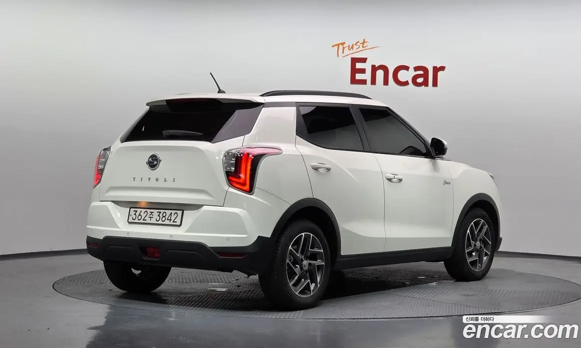 SsangYong TIBOLI 2022 1.5 автомат (гидро), фото 2 SsangYong TIBOLI 2022 1.5 автомат (гидро), фото 2