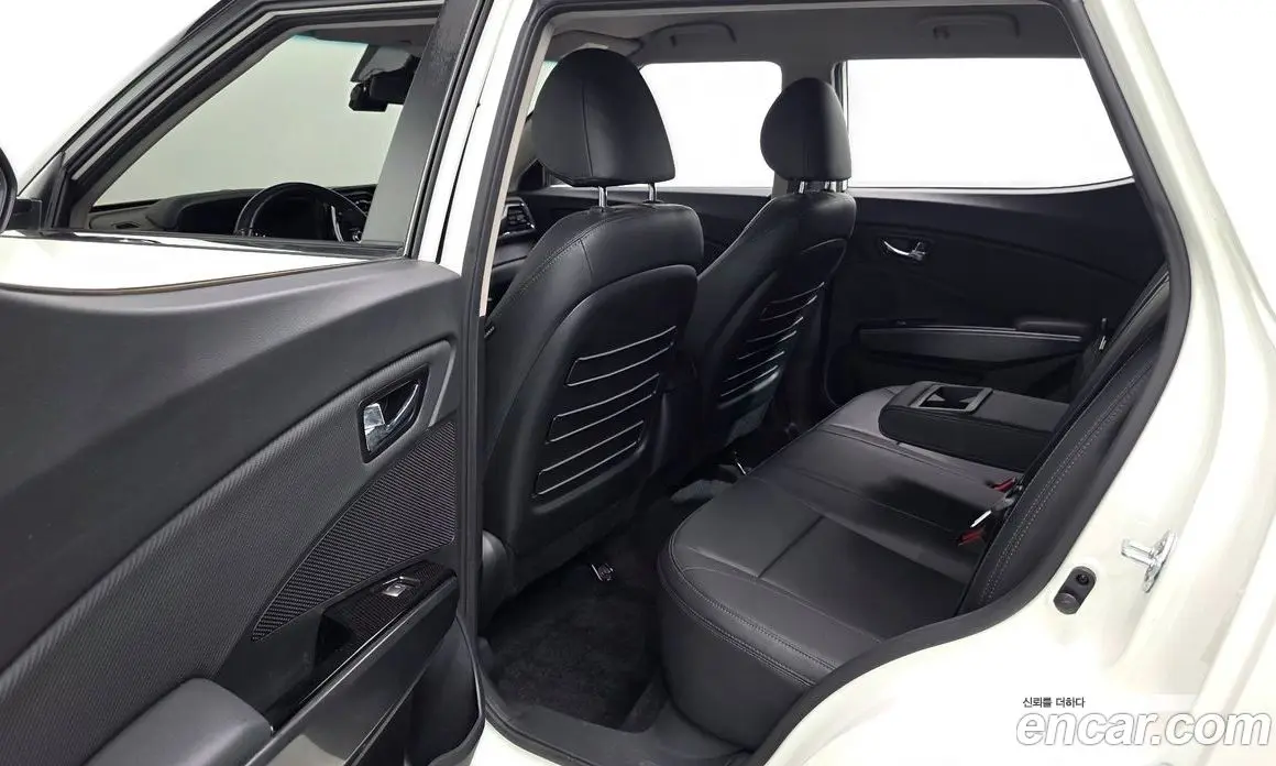 SsangYong TIBOLI 2022 1.5 автомат (гидро), фото 12 SsangYong TIBOLI 2022 1.5 автомат (гидро), фото 12