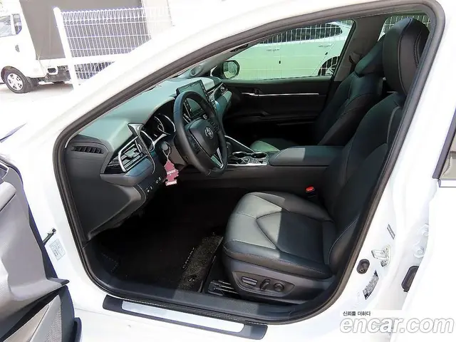 Toyota Camry 2024 2.5 автомат (гидро), миниатюра 5 Toyota Camry 2024 2.5 автомат (гидро), миниатюра 5