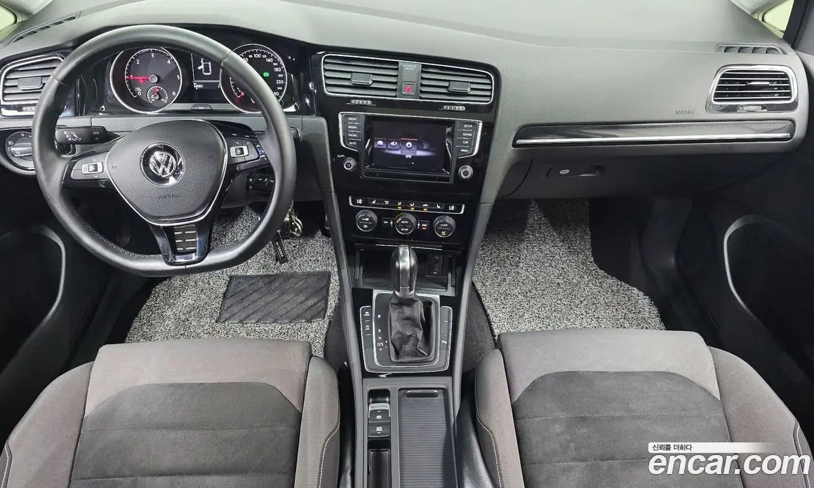 Volkswagen Golf 2013 2.0 автомат (гидро), фото 7