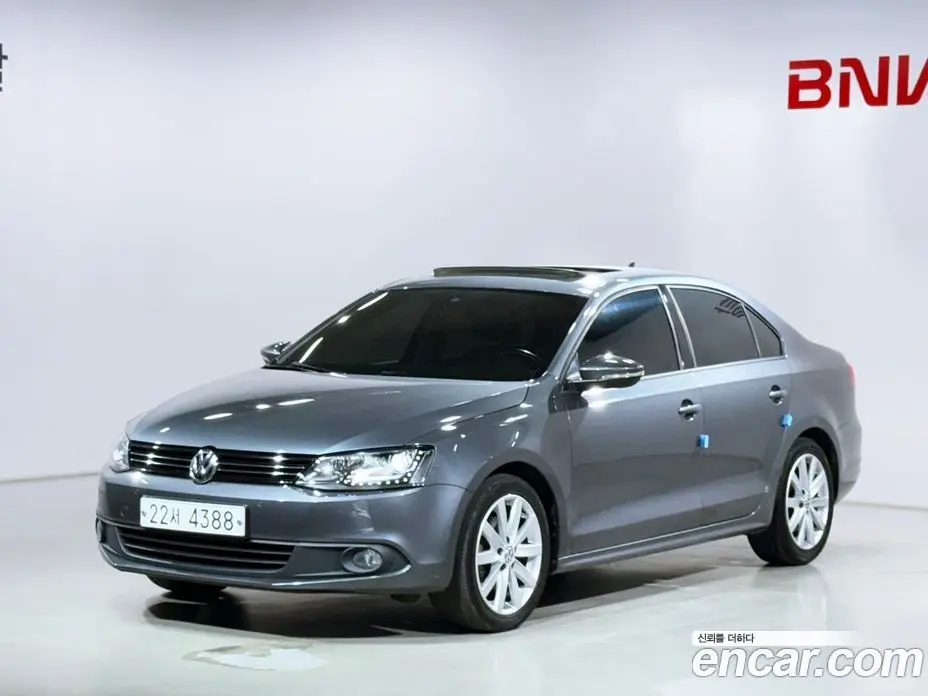 Volkswagen Jetta 2014 2.0 автомат (гидро), фото 1 Volkswagen Jetta 2014 2.0 автомат (гидро), фото 1