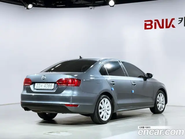 Volkswagen Jetta 2014 2.0 автомат (гидро), миниатюра 2 Volkswagen Jetta 2014 2.0 автомат (гидро), миниатюра 2