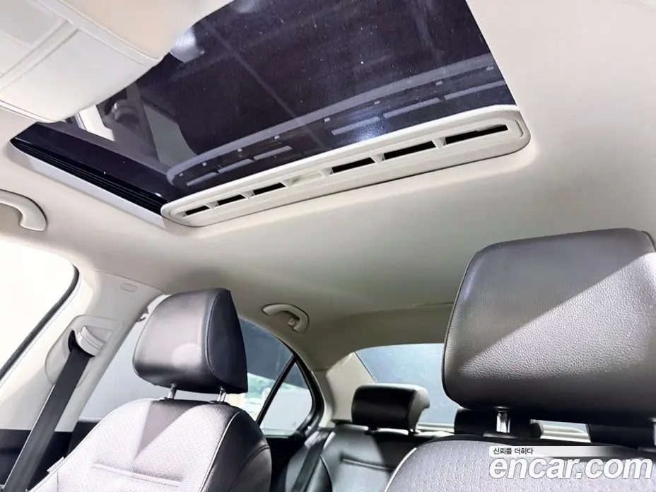 Volkswagen Jetta 2014 2.0 автомат (гидро), фото 17 Volkswagen Jetta 2014 2.0 автомат (гидро), фото 17