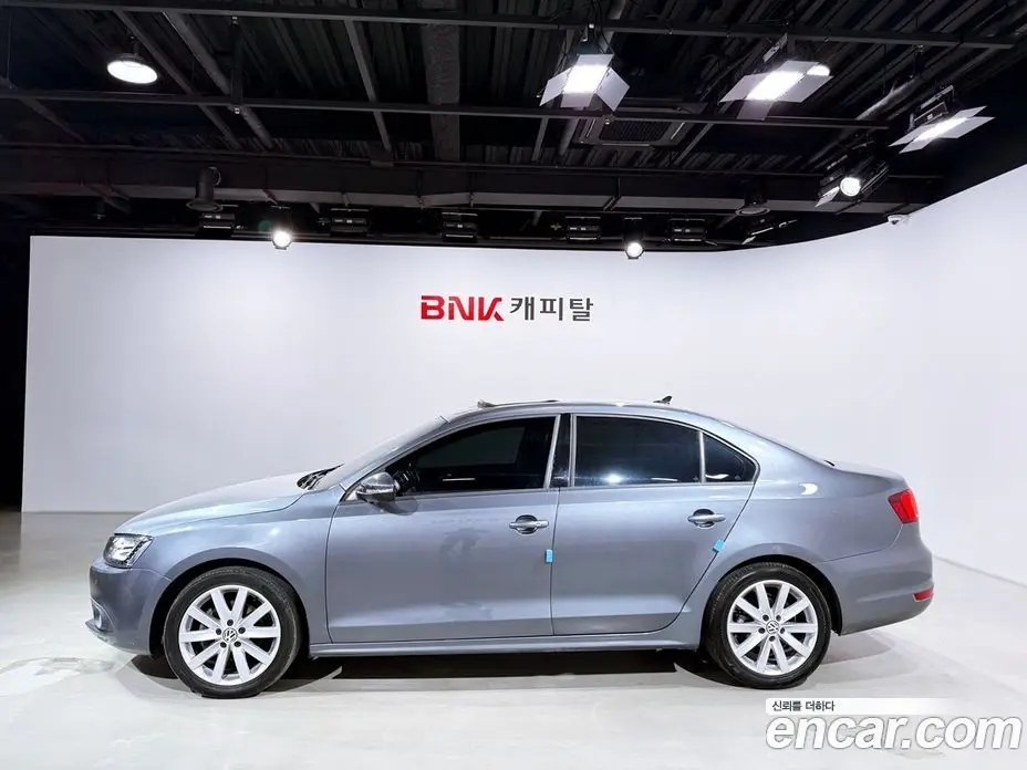 Volkswagen Jetta 2014 2.0 автомат (гидро), фото 3 Volkswagen Jetta 2014 2.0 автомат (гидро), фото 3