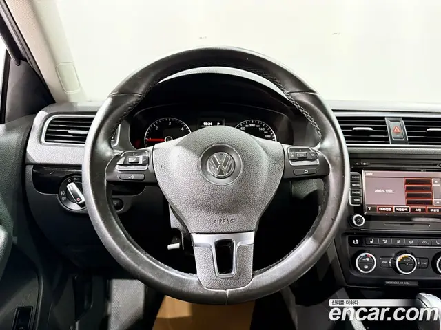 Volkswagen Jetta 2014 2.0 автомат (гидро), миниатюра 6 Volkswagen Jetta 2014 2.0 автомат (гидро), миниатюра 6
