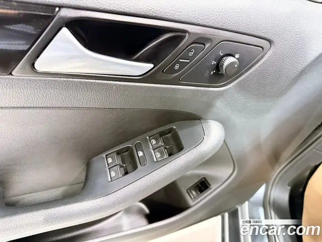 Volkswagen Jetta 2014 2.0 автомат (гидро), миниатюра 8 Volkswagen Jetta 2014 2.0 автомат (гидро), миниатюра 8