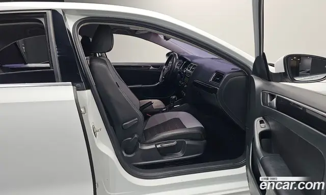 Volkswagen Jetta 2015 2.0 автомат (гидро), миниатюра 11 Volkswagen Jetta 2015 2.0 автомат (гидро), миниатюра 11