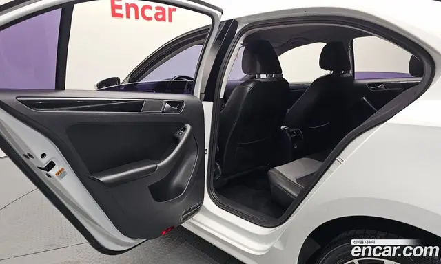 Volkswagen Jetta 2015 2.0 автомат (гидро), миниатюра 12