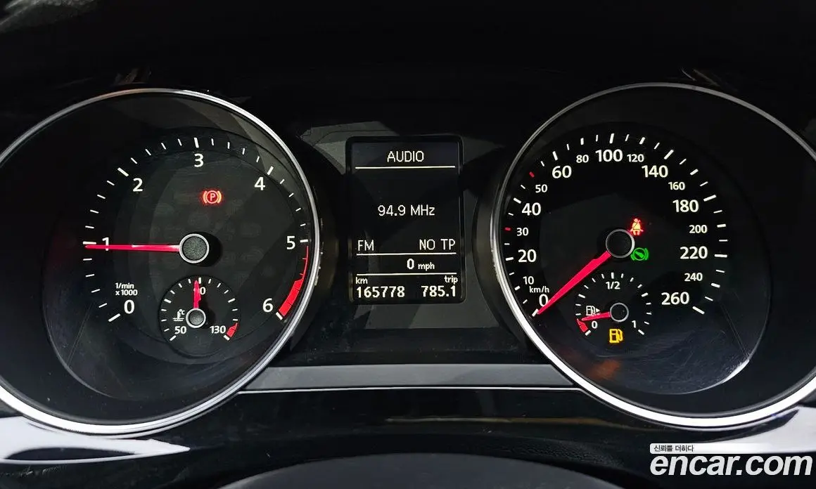 Volkswagen Jetta 2015 2.0 автомат (гидро), фото 8 Volkswagen Jetta 2015 2.0 автомат (гидро), фото 8