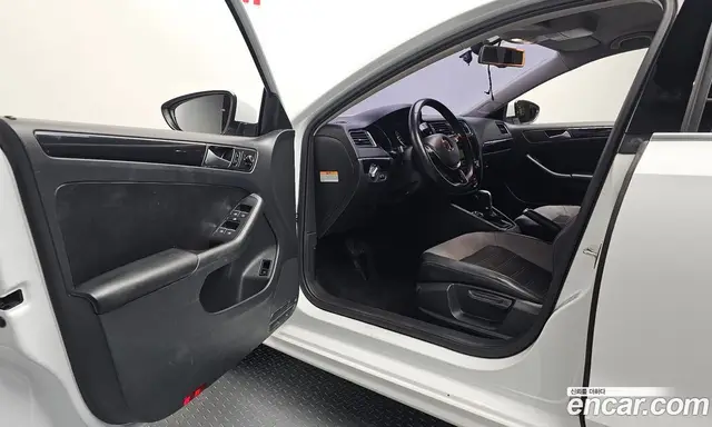 Volkswagen Jetta 2015 2.0 автомат (гидро), миниатюра 10 Volkswagen Jetta 2015 2.0 автомат (гидро), миниатюра 10