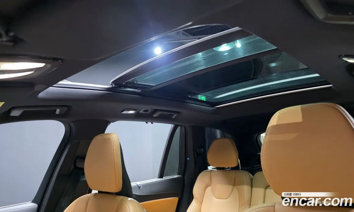 Volvo XC90 2023 2.0 автомат (гидро), фото 18