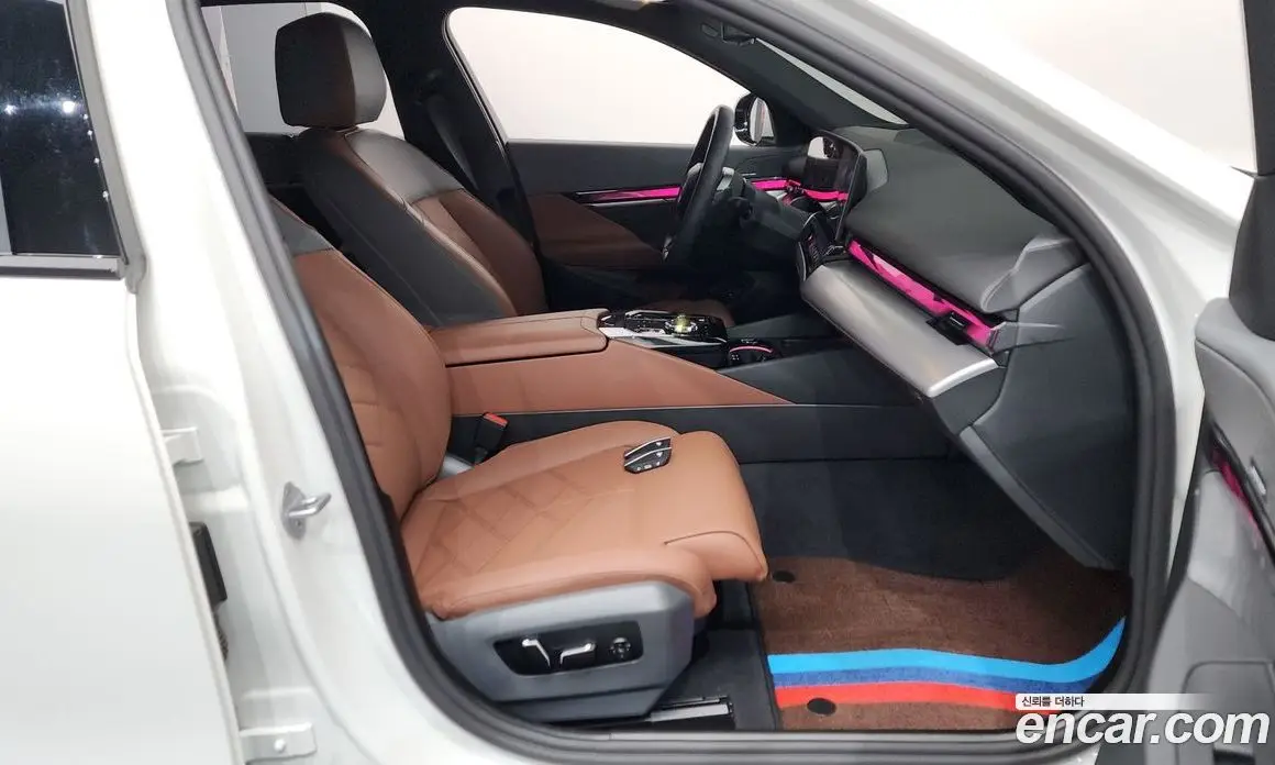 BMW 5 серия 2025 2.0 автомат (гидро), фото 11 BMW 5 серия 2025 2.0 автомат (гидро), фото 11