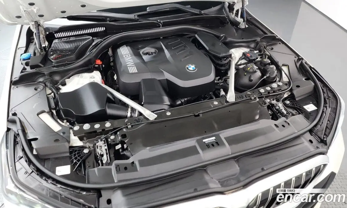 BMW 5 серия 2025 2.0 автомат (гидро), фото 6 BMW 5 серия 2025 2.0 автомат (гидро), фото 6